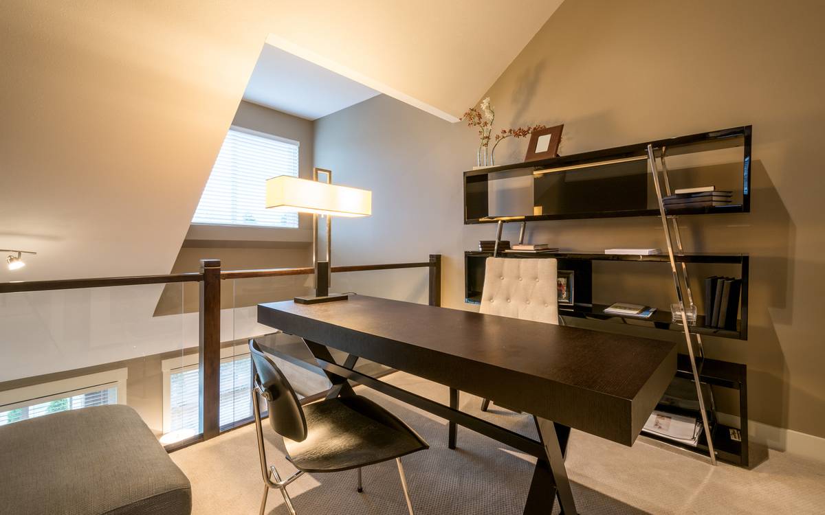 6 essential office furniture items for a productive workspace